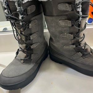 Girls Snow Boots worn 3 times